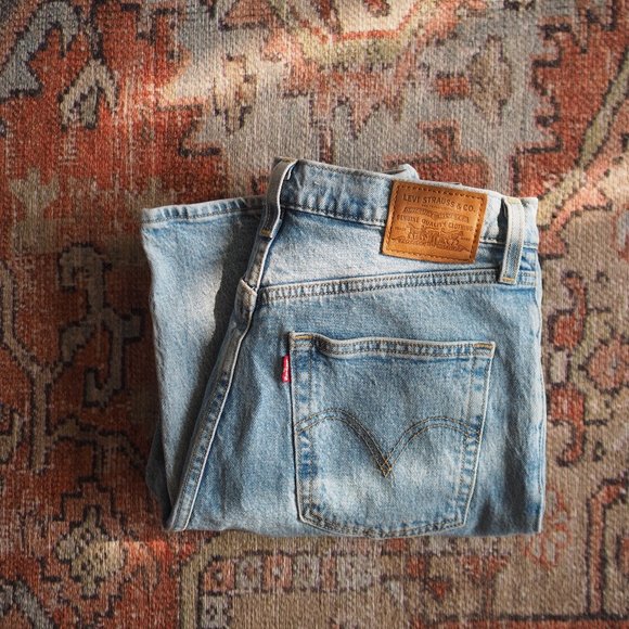 Levi's Denim - Levi's ribcage straight leg jeans